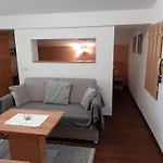 Landhaus Almidyll Apartment Seefeld in Tirol